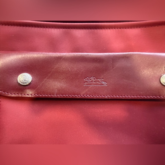 EUC! Longchamp Deep Red Crossbody Bag from the discontinued Planètes line - Picture 3 of 10